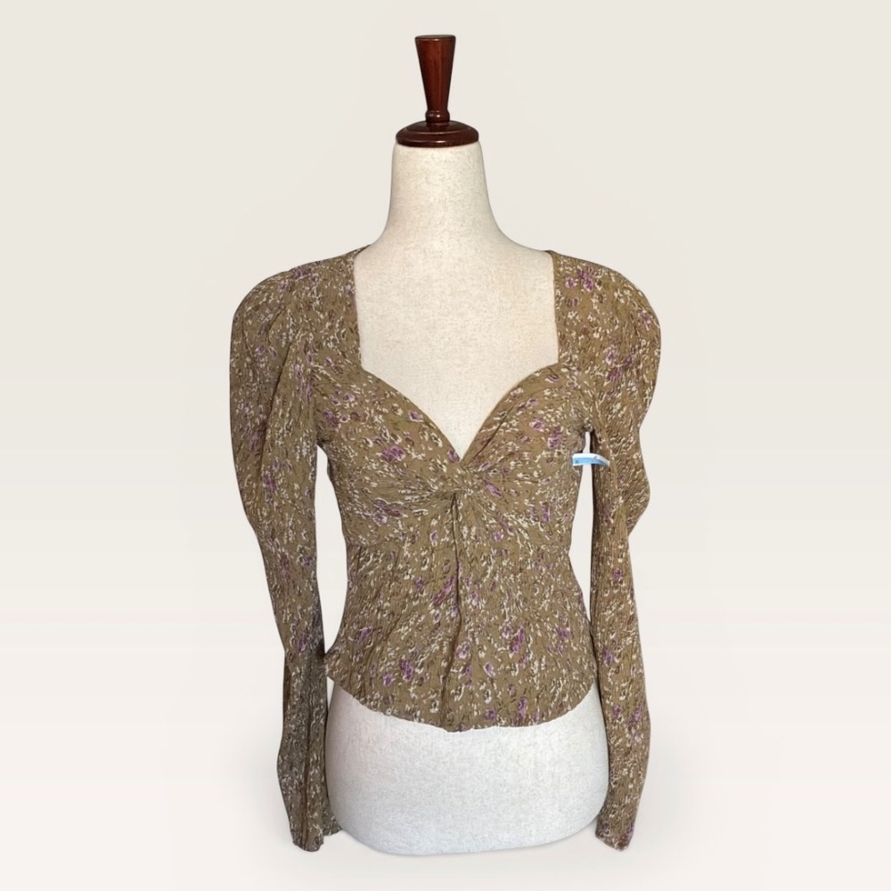 New ASTR The Label Top Olive Green Mustard Floral Puff Sleeve Top Size Small - Picture 2 of 12